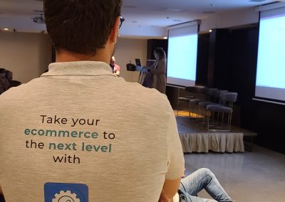 Espalda de Juan Pedrero durante el evento de Odoo Roadshow 2023